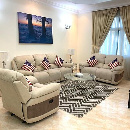 Al Misrea Tower Apartment Manama Exterior foto