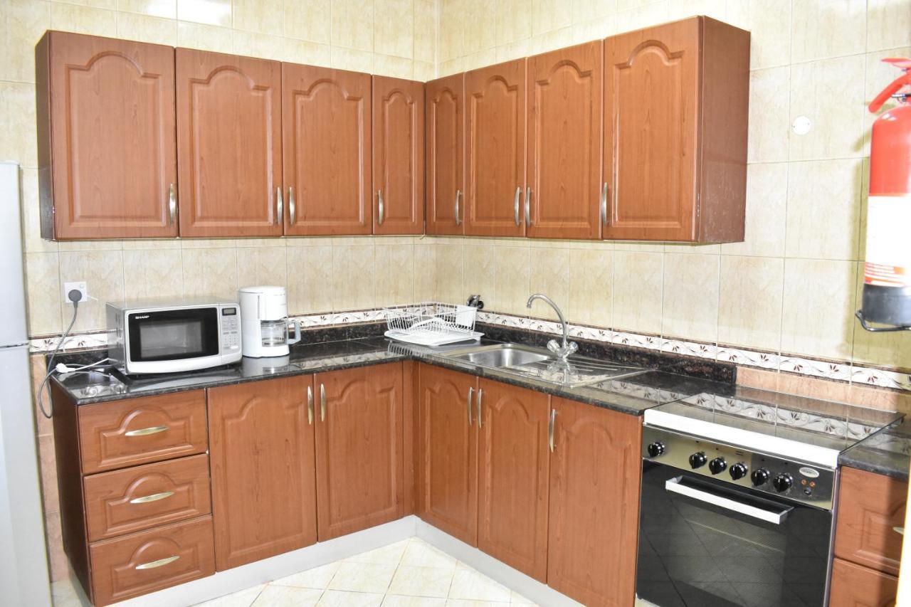 Al Misrea Tower Apartment Manama Exterior foto